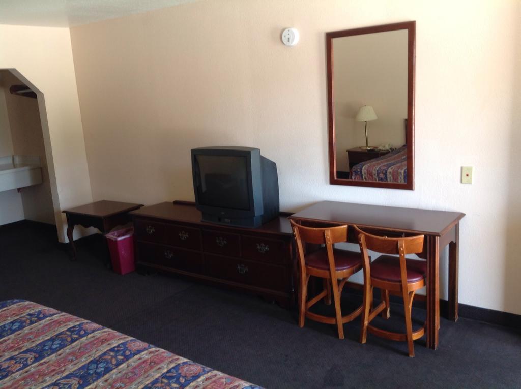Budget Inn Jasper Стая снимка
