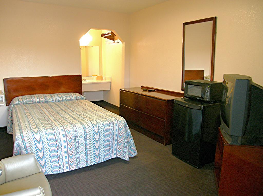 Budget Inn Jasper Стая снимка